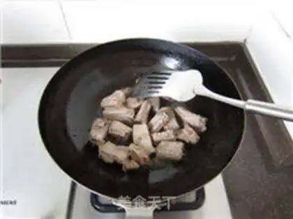 Make Fried sugar and vinegar ribs step 4