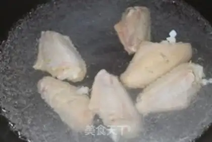 Make Coke chicken wings step 1