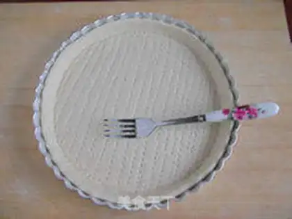 Make Milk and fruit pizza step 7