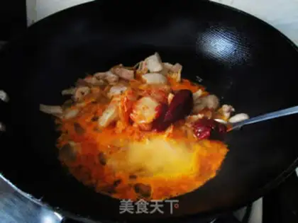 Make Hot cabbage makes a lot of meat step 7