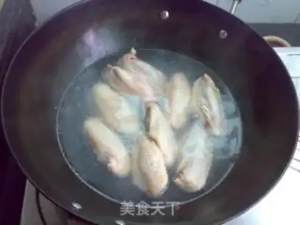 Make Beer with chicken wings step 1