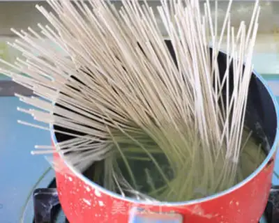 Make Onion shrimp sauce and wheat noodles step 15