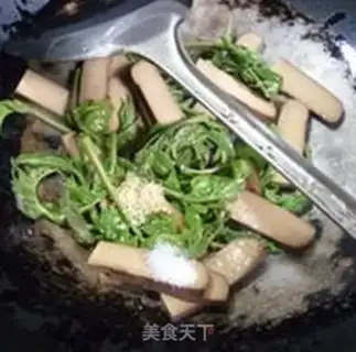 Make Scrambled eggs dry step 8