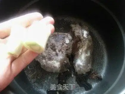 Make The bone soup is thin step 7