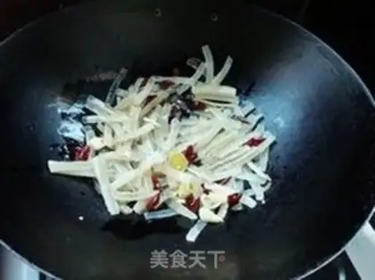 Make Pickles and pork peels step 4