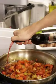Make A ketchup tail step 6