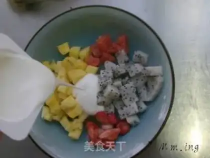 Make Yogurt and fruit step 2
