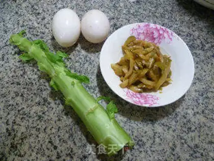 Make Squeeze the eggs step 0