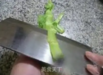 Make Squeeze the eggs step 3