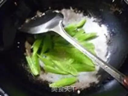 Make Squeeze the eggs step 7