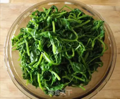 Make The point of cold peas step 2