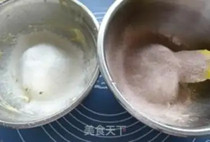 Make Panda cookies step 2