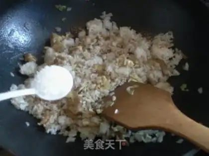 Make Onion egg fried rice step 6