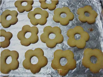 Make Strawberry crackers step 13