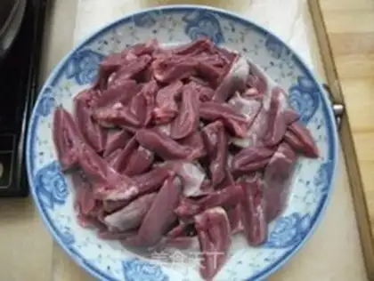 Make Sour duck heart step 1