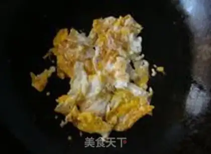 Make Celery fried eggs step 2