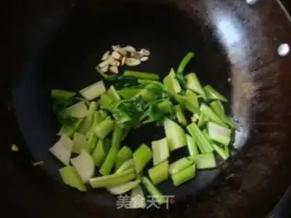 Make Celery fried eggs step 3