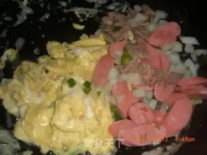 Make Sausage fried eggs step 4