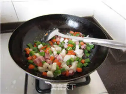 Make Five-coloured dragonfish step 9