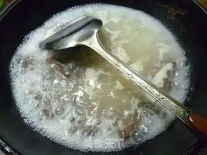 Make The blood soup of a goose step 4