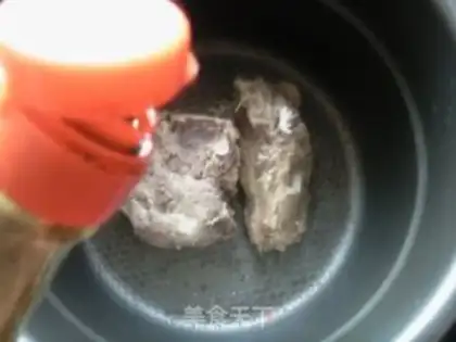 Make The bone soup is thin step 2