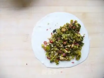 Make Sour nuts box step 7