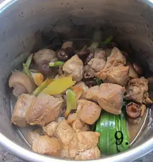 Make The mushroom stew step 8