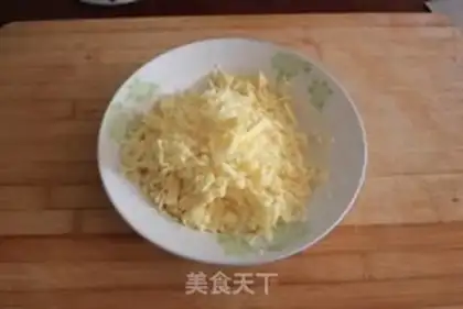 Make A bacon pizza with pasta step 17
