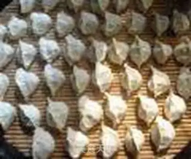Make Apricot mushroom dumplings step 5