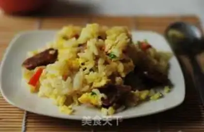 Make Weenie egg fried rice step 5