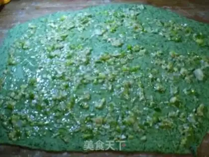 Make Onion spinach roll step 8