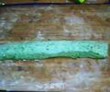 Make Onion spinach roll step 9