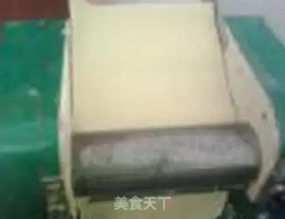 Make Guangzhou Yun Tung Noodles step 2
