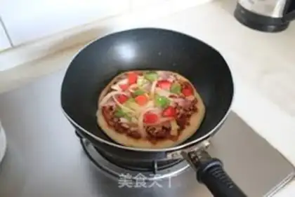 Make A bacon pizza with pasta step 28