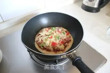 Make A bacon pizza with pasta step 29