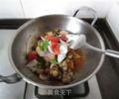 Make Fresh beef noodles step 0