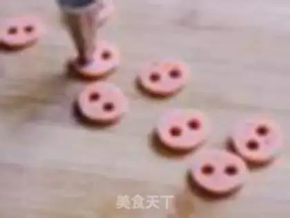 Make Cute pig intestines step 3