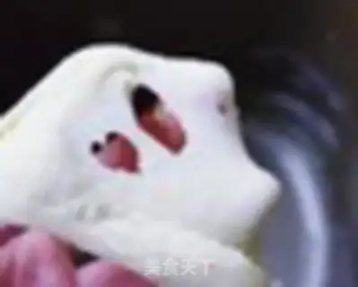 Make Cute pig intestines step 4