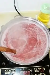 Make Strawberry jam step 4