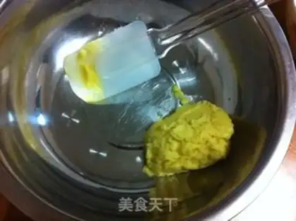 Make Pineapple-cracked cotton cake step 3