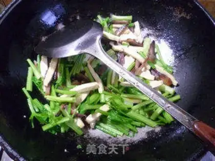 Make Soy tofu, dry and fried parsley step 9