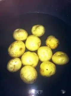 Make Fried potatoes step 1