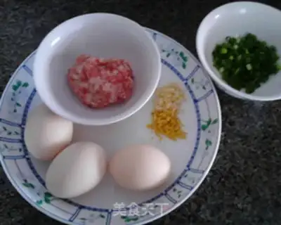 Make Meatloaf eggs step 0