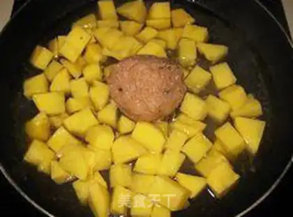 Make Meatball and potatoes step 4
