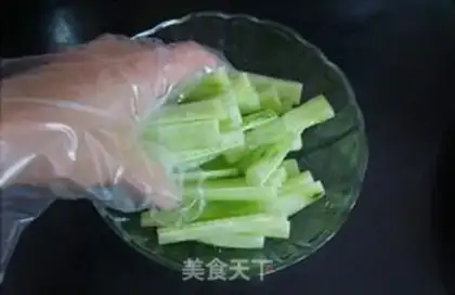 Make Egg cucumber bar step 4