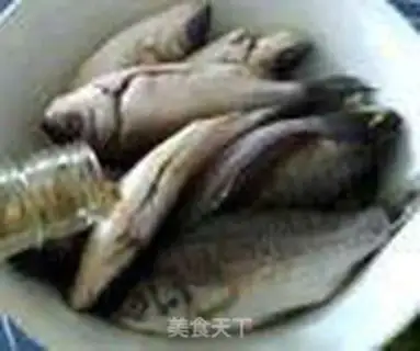 Make No-oil-free mackerel step 2