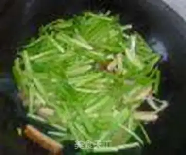Make Celery fried beans step 5