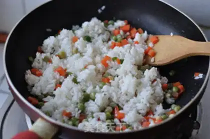 Make Egg fried rice step 6