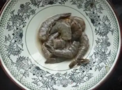 Make Dutch soy shrimp step 1