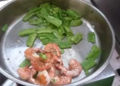 Make Dutch soy shrimp step 6